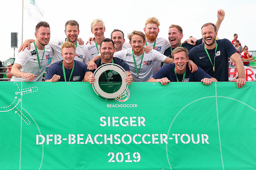 Die Beachsoccer-Tour 2019 fand in Wanrmünde statt. Das sind die Sieger.