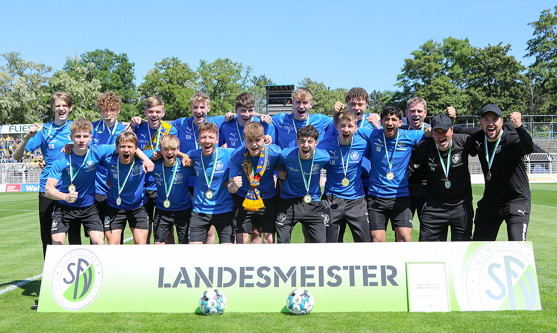 Landesmeister B-Junioren 2022/2023: 1. FC Lokomotive Leipzig © Alexander Rabe