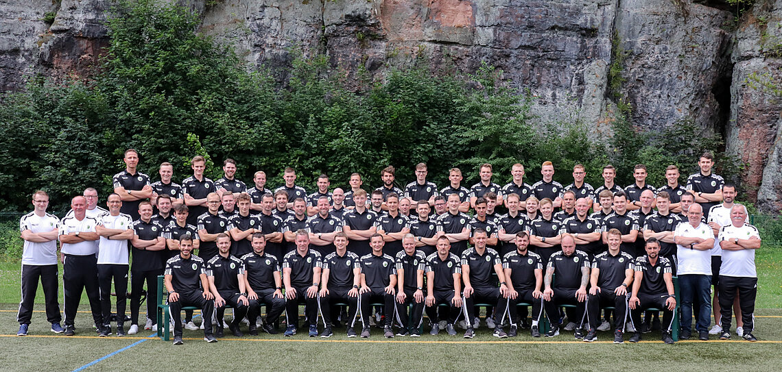 SFV-Schiedsrichterinnen & Schiedsrichter Saison 2022/2023 © Max Pfannschmidt