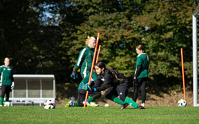 Torhüterinnen beim Training