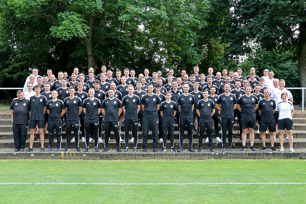 Unter optimalen Bedingungen bereiteten sich die Schiedsrichterinnen und Schiedsrichter der SFV-Spielklassen am letzten Juni-Wochenende auf das anstehende Spieljahr 2024/2025 vor.
